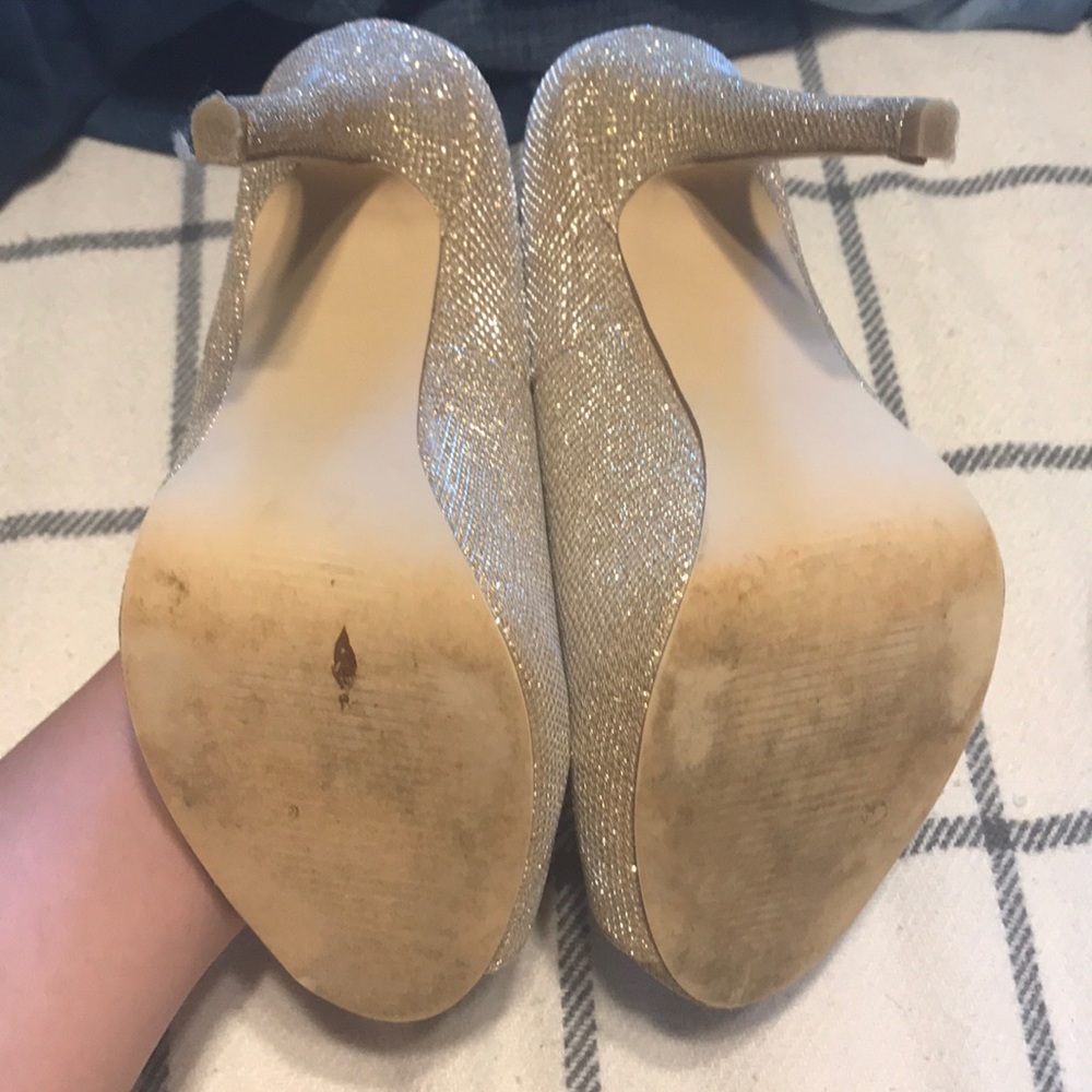 Heels - Picture 4 of 6